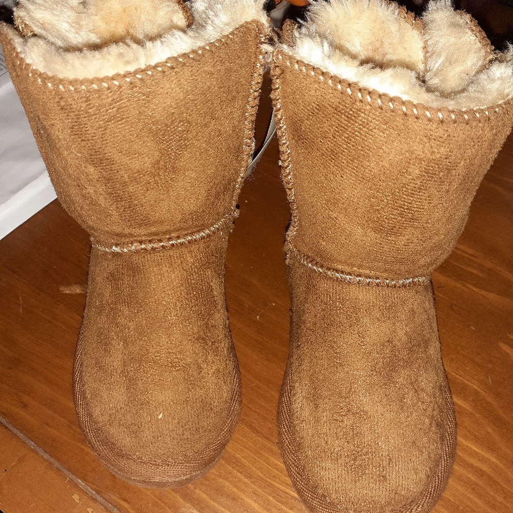Girls Boots
